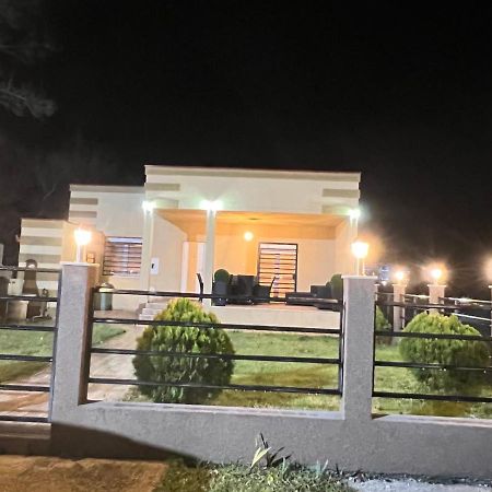 Villaversa Ulcinj Bagian luar foto