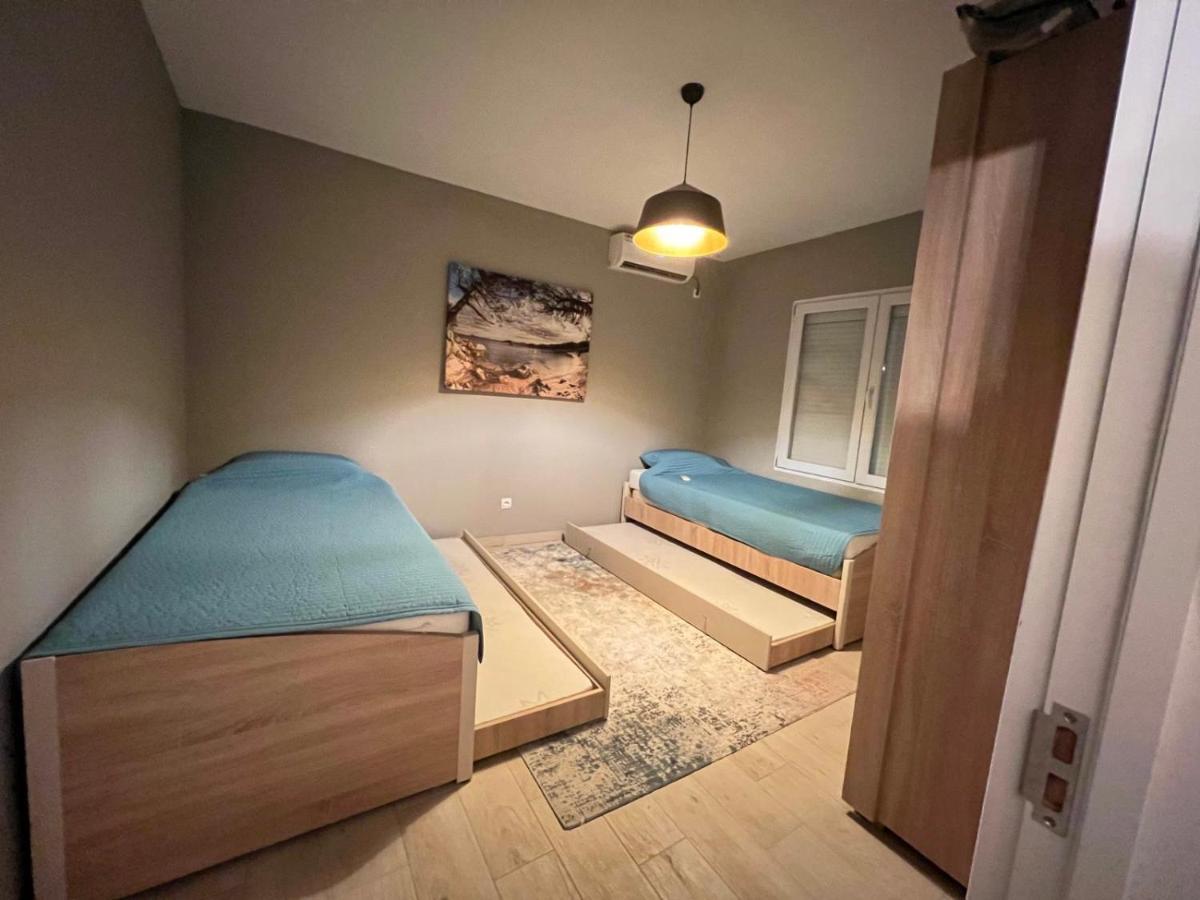 Villaversa Ulcinj Bagian luar foto